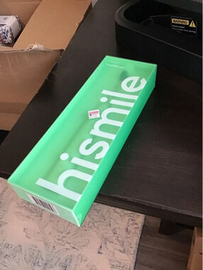 Hismile electric toothbrush, new in package